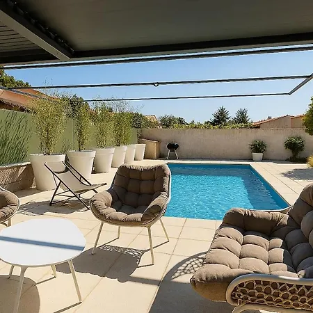 Proche De La - Renovee Et Lumineuse - Piscine, Terrain De Petanques Et Clim